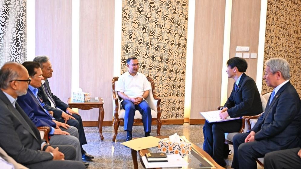 জাপানি প্রতিনিধি দলের সঙ্গে প্রধানমন্ত্রীর বৈঠক