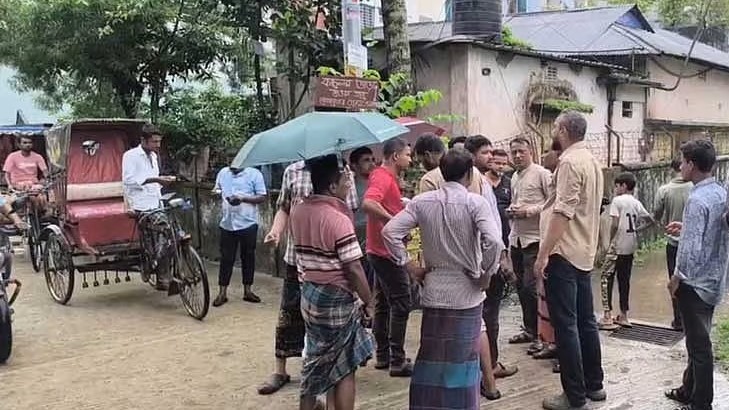 ঘরের মেঝেতে জমে থাকা বৃষ্টির পানিতে ডুবে ৮ মাসের শিশুর মৃত্যু