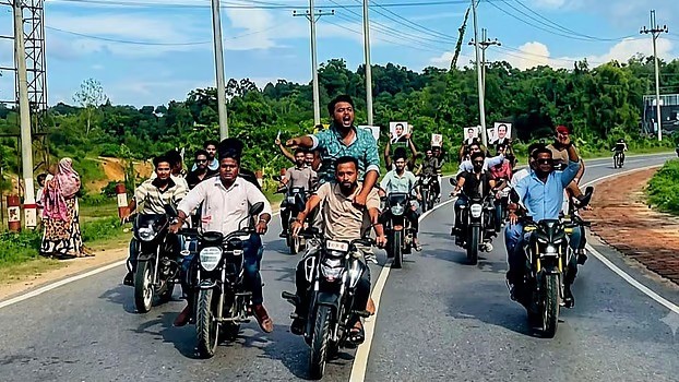 কক্সবাজারের রামুতে ছাত্রলীগের ঝটিকা মিছিল, ৩১ জনের নামে সন্ত্রাসবিরোধী আইনে মামলা
