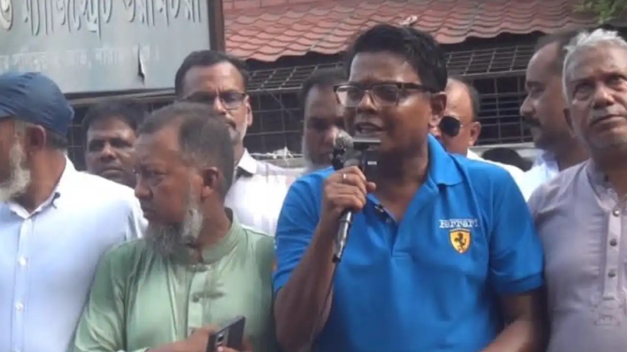 নারায়ণগঞ্জে নাসীরুদ্দীন পাটওয়ারীকে অবাঞ্ছিত ঘোষণা