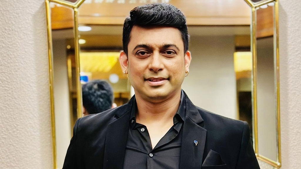 জন্মদিনে জায়েদ খানের চমক, প্রকাশ করলেন ‘শিকারি’-এর পোস্টার
