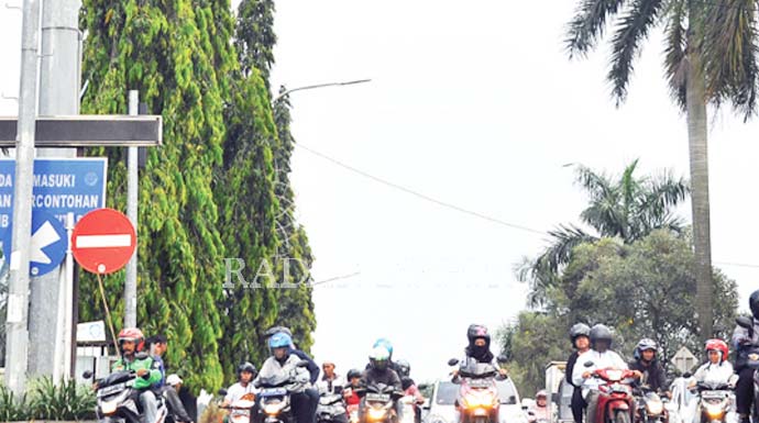 Cegah Penerobos Lampu Merah, Tambah CCTV di Simpang Gadog | RADAR BOGOR