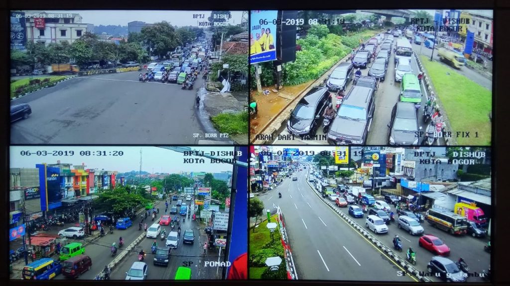 Info Lalu  Lintas  Hari  Ini  Simpang Tol BORR Warung Jambu 