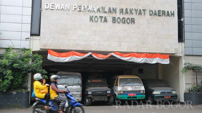 Eks Gedung DPRD Kota Bogor  Jadi Lahan Parkir Mobil  Lelang  