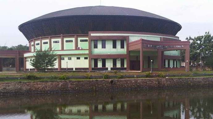 Gedung Kesenian Tak Terurus, DKB Sindir Pemkab Bogor | RADAR BOGOR