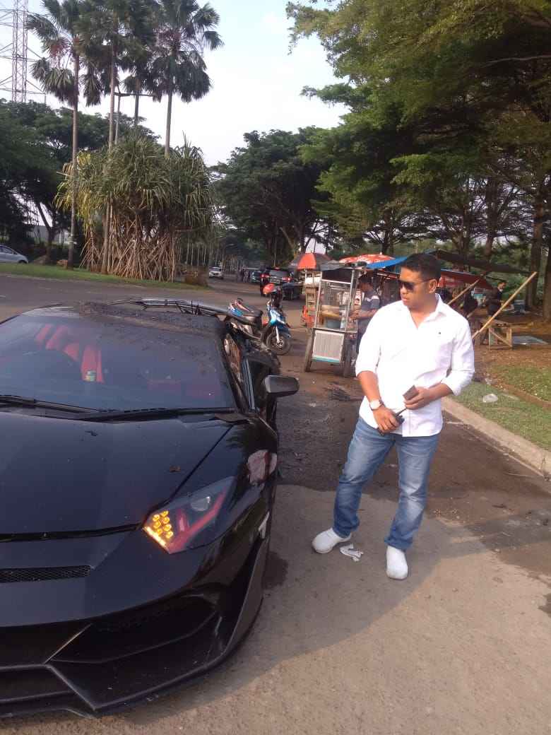 Mobil Lamborghini Raffi Ahmad Terbakar di Sentul City 