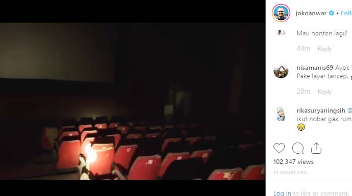 Suasana di dalam bioskop Atoom Citereup. (instagram/jokoanwar)