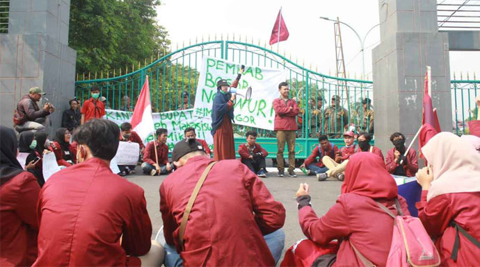 Demo-Mahasiswa