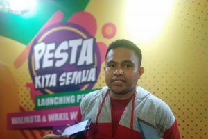 Ketua KPU Kota Makassar Faridl Wajdi memberi keterangan disela peluncuran tahapan Pilkada serentak Pemilihan Wali Kota Makassar tahun 2020 di Pasar Segar, Makassar, Sulawesi Selatan, Jumat (8/11/2019) malam.