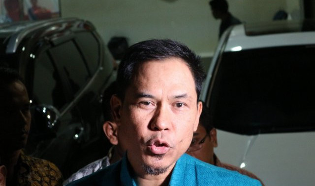 Sekretaris Umum Front Pembela Islam (FPI), Munarman usai diperiksa di Sub Direktorat Reserse Mobil Polda Metro Jaya. Foto: ANTARA/Fianda Rassat