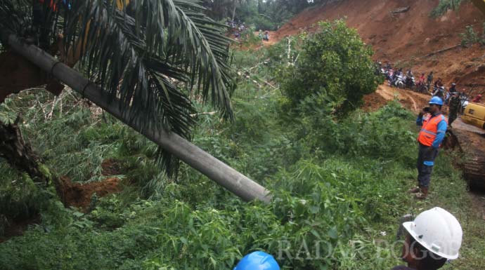 Longsor Sukajaya. (Sofyansah/Radar Bogor