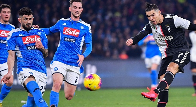 Napoli sukses menaklukkan Juventus 2-1 di San Paolo, Senin (27/1/2020) dini hari WIB.