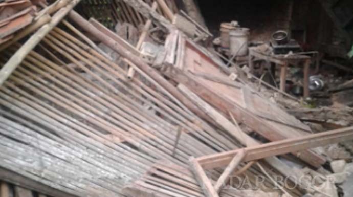 Bangunan rusak di Sukabumi