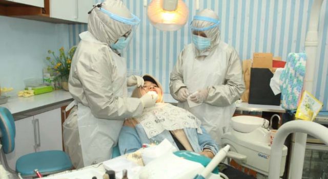 Kehilangan Ratusan Pasien, Klinik Gigi Berusaha Bangkit di Tengah