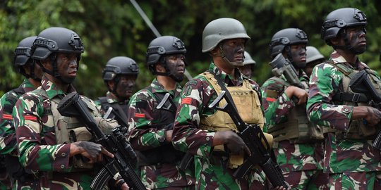 Ilustrasi anggota TNI siaga tempur hadapi KKB Papua.