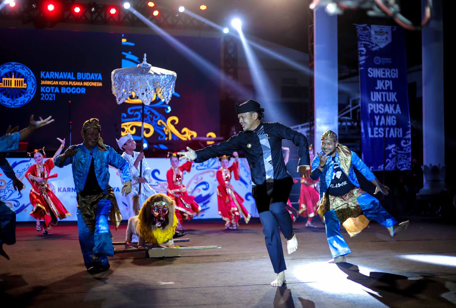 Karnaval budaya dalam acara Jaringan Kota Pusaka Indonesia.