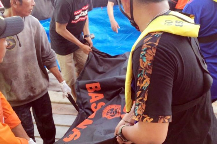 Tim SAR Gabungan telah menemukan korban Baharuddin (29) dalam kondisi meninggal dunia berada di dalam perut buaya di Nunukan, Kalimantan Utara, Senin (18-7-2022) malam. (Antara)