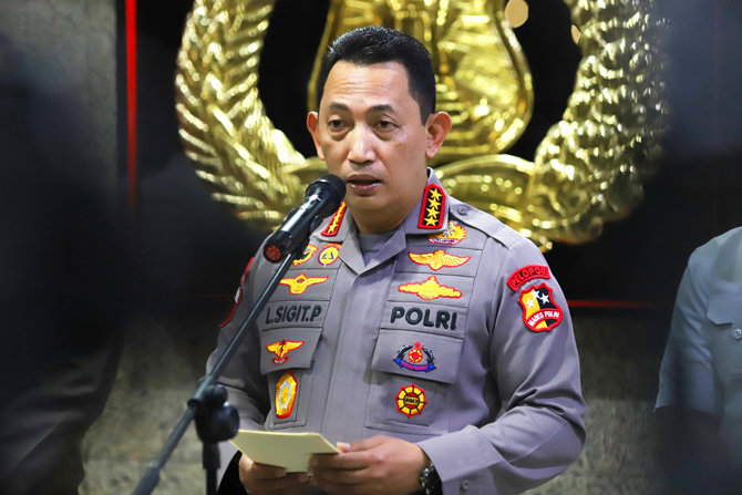 Ferdy Sambo Resmi Tersangka, Orang Tua Brigadir J : Terima Kasih Pak Jokowi