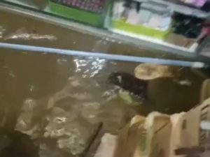 Pasar Ciawi Banjir