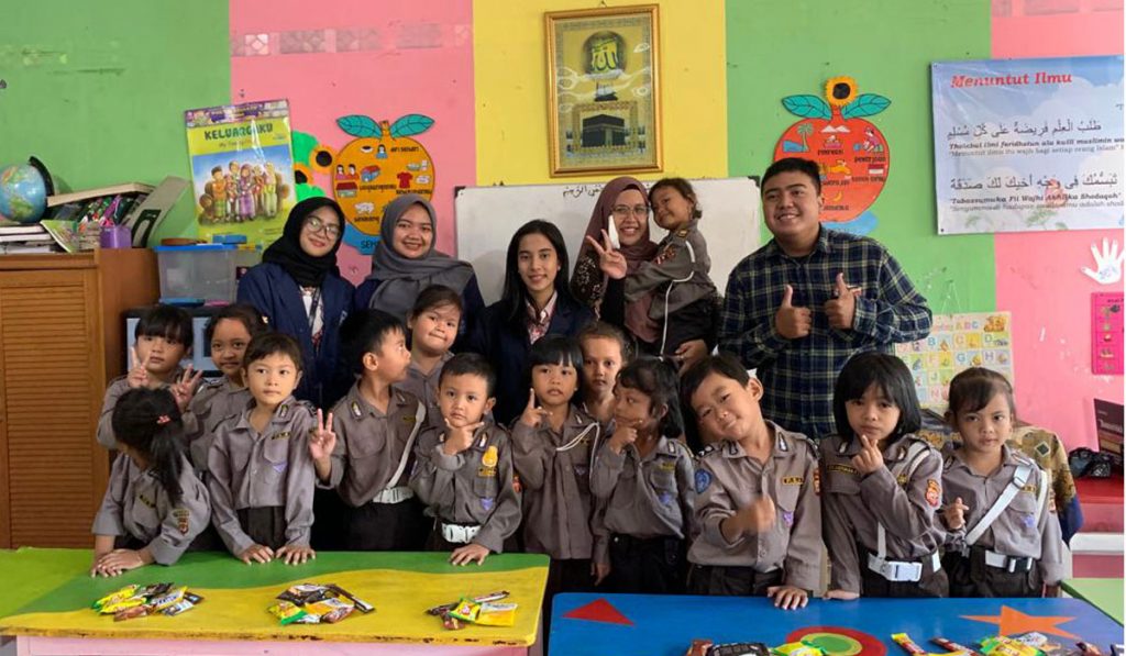 Mahasiswa Sekolah Vokasi IPB Gelar Edukasi ke TK Al-Ashlah