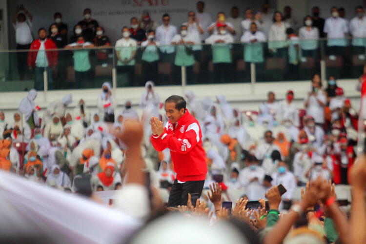 Video percakapan presiden Jokowi dengan Benny Ramdhani pada acara Nusantara Bersatu di Gelora Bung Karno