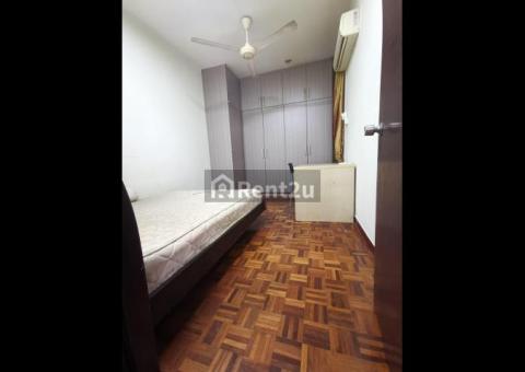 Fully Furnished Room with swimming pool view for rent!  RM500nett(Included ultilities)