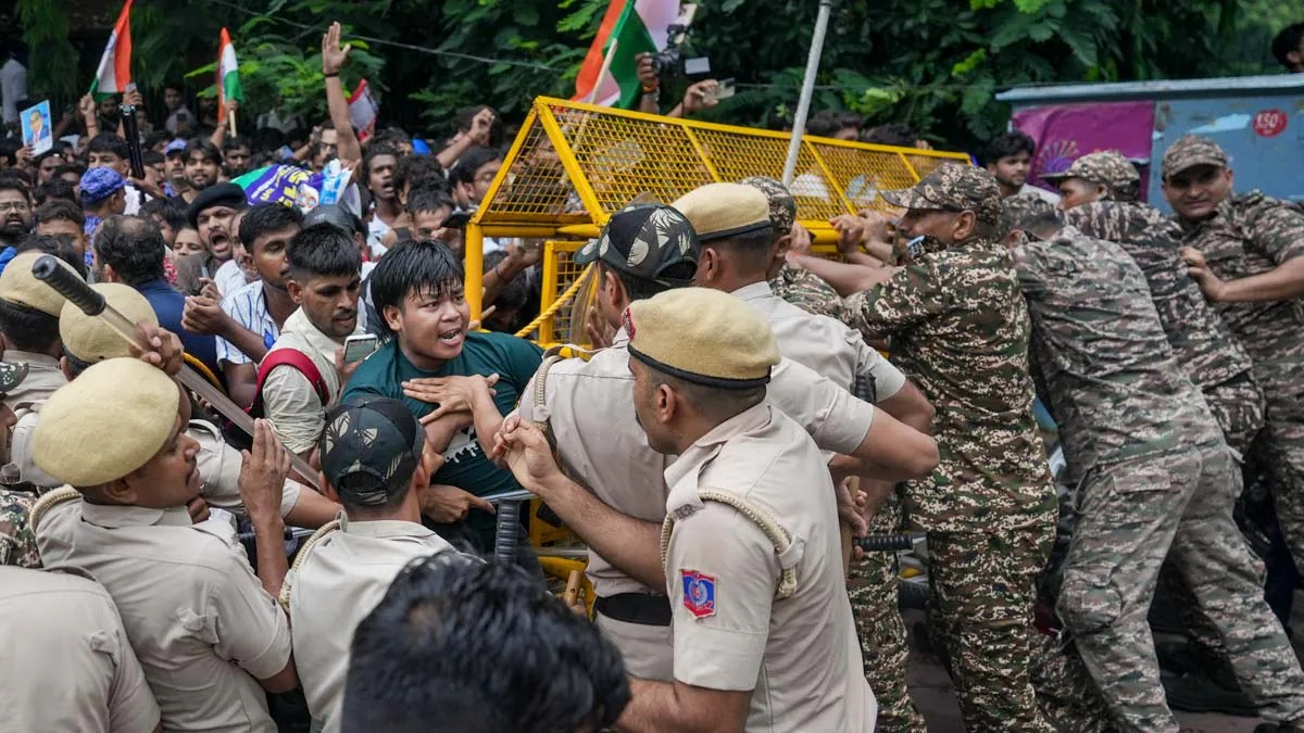 जंतर मंतर प्रोटेस्ट के ख़त्म होने के बाद FIR वापस लेने के लिए पुलिस को आदेश का इंतज़ार