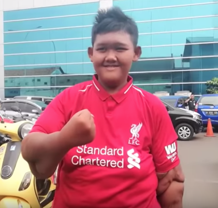Dari Budak Paling Gemuk Di Dunia, Arya Terus Berjuang Untuk Kurus, Mahu Jadi ‘Roberto Firmino’