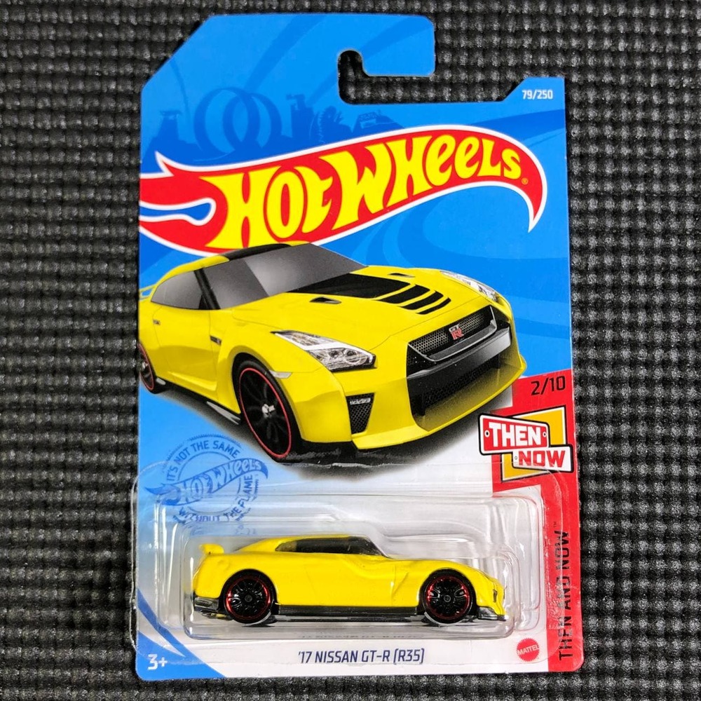 hwcc164-1y-17-nissan-gt-r-r35