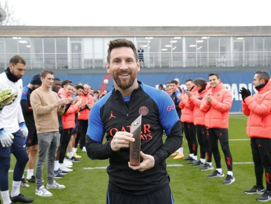 lionel-messi-honoured-as-athlete-of-the-year-in-the-wake-of-world-cup-final
