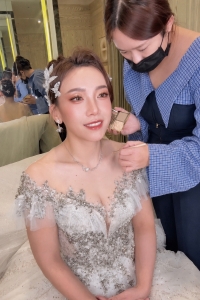 筱涵造型團隊千金風
