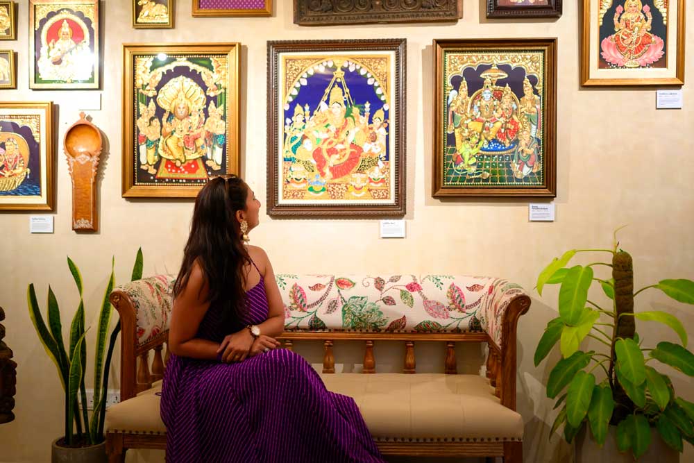 A small group learning Tanjore painting together at the Bangalore studio