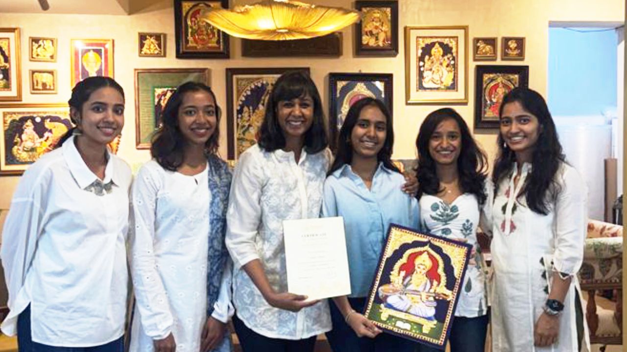 What It’s Really Like to Learn Saraswati Tanjore Painting in a Studio: Inside Our Students’ Journey