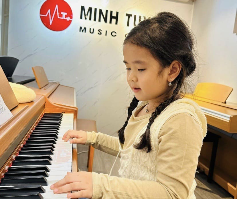 học đàn piano ở Đà Nẵng