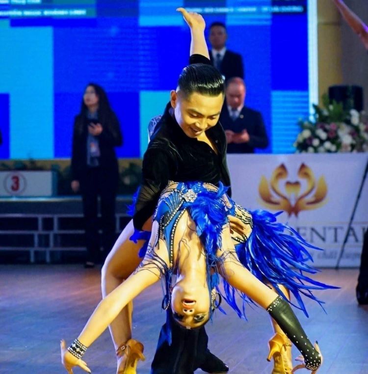 học nhảy dancesport tại Đà Nẵng hiện đại