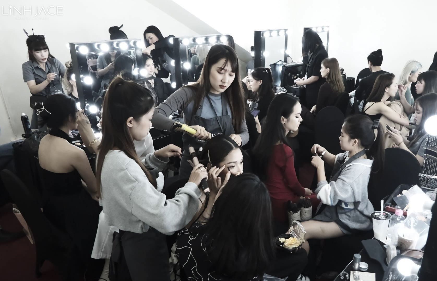 Linh Jace Makeup Academy