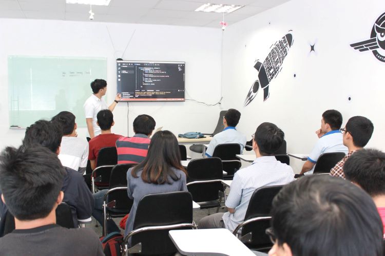 trung tâm dạy lập trình TPHCM đáng tin cậy