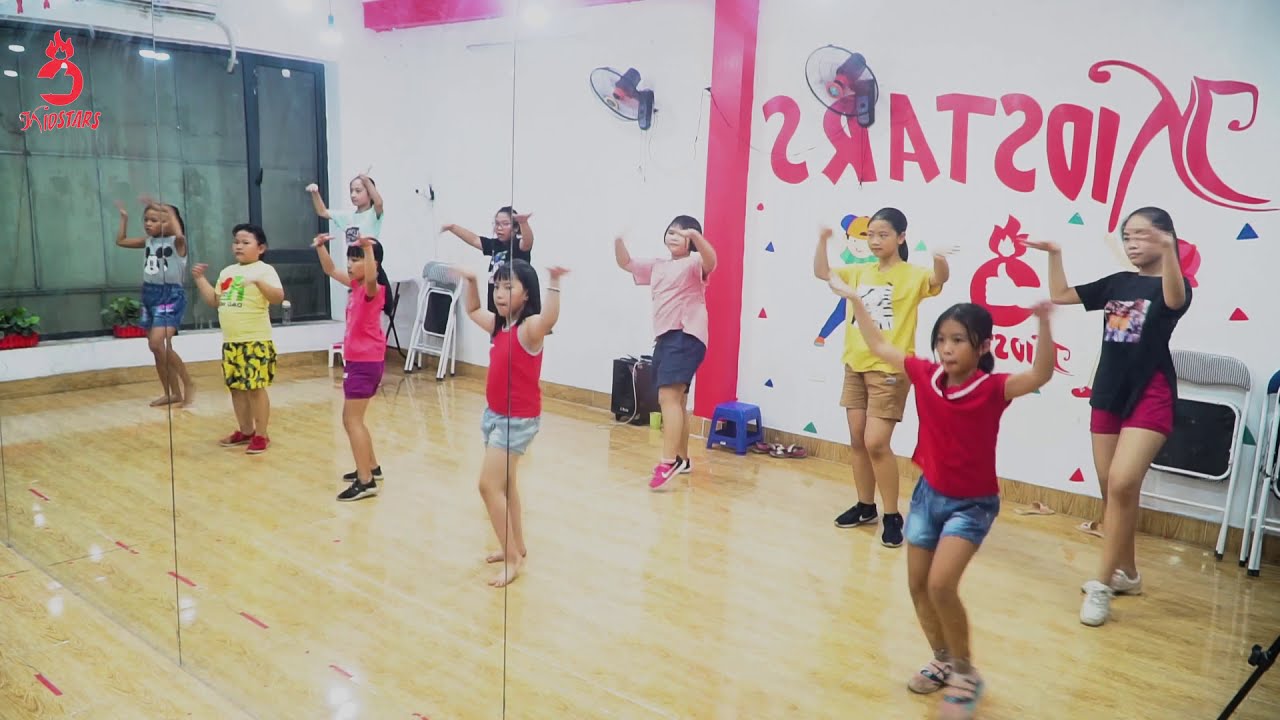 Lớp học nhảy cho bé ở Hà Nội
