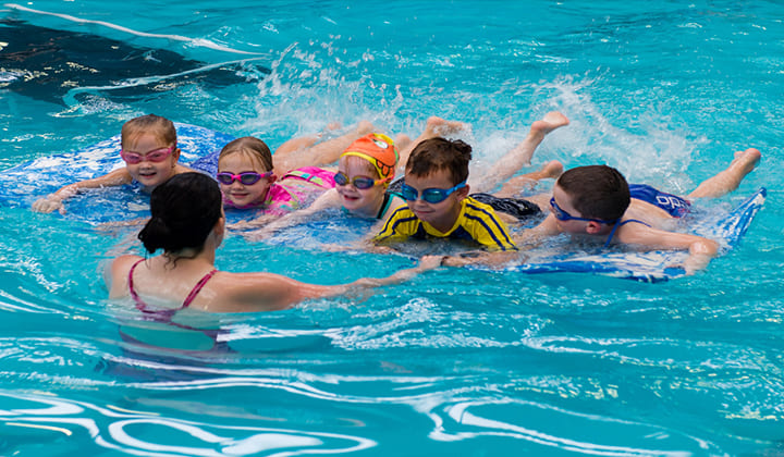 Trung tâm dạy bơi Hà Nội