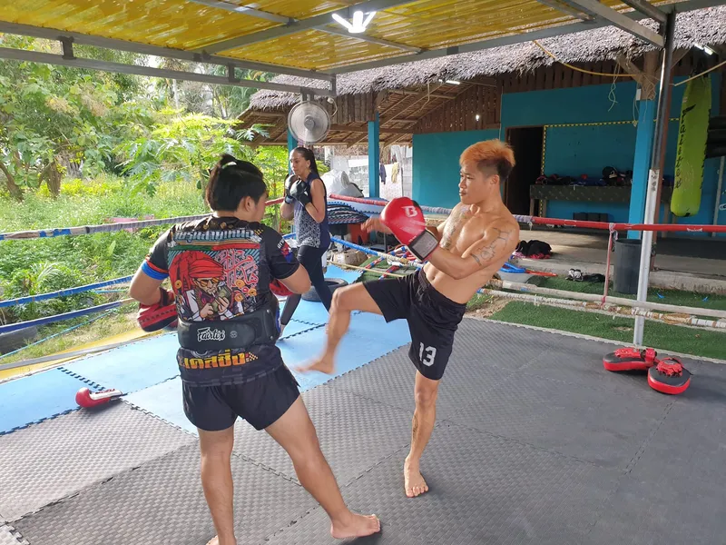 Wech Pinyo Muay thai photo 13