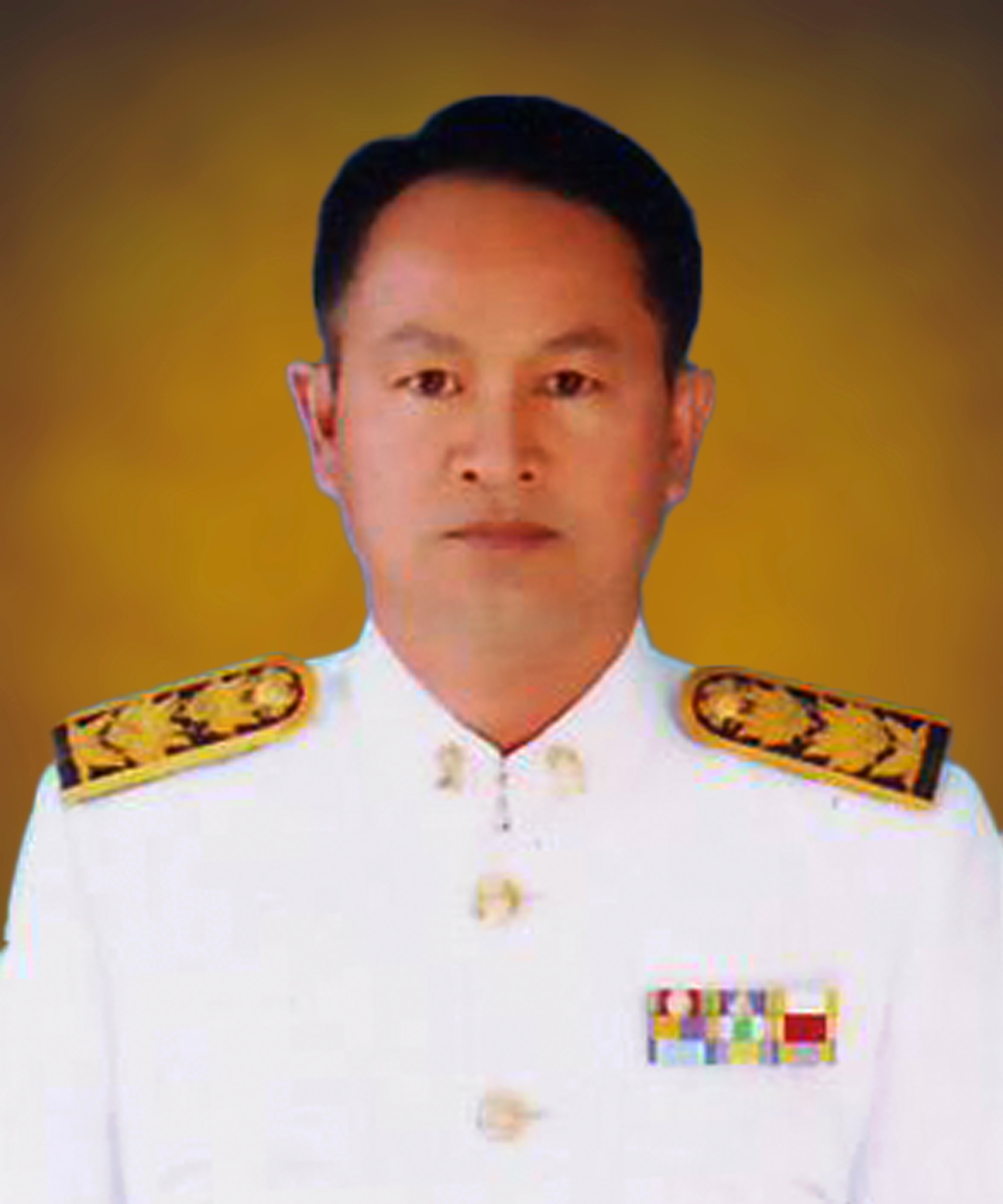 นายศราวุธ แข่งขัน