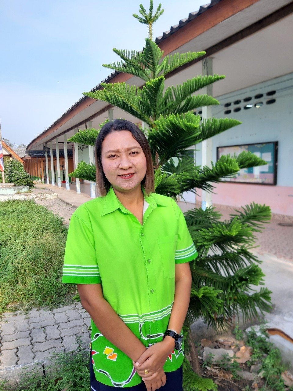 นางสาวพันทิพย์ แนะแก้ว