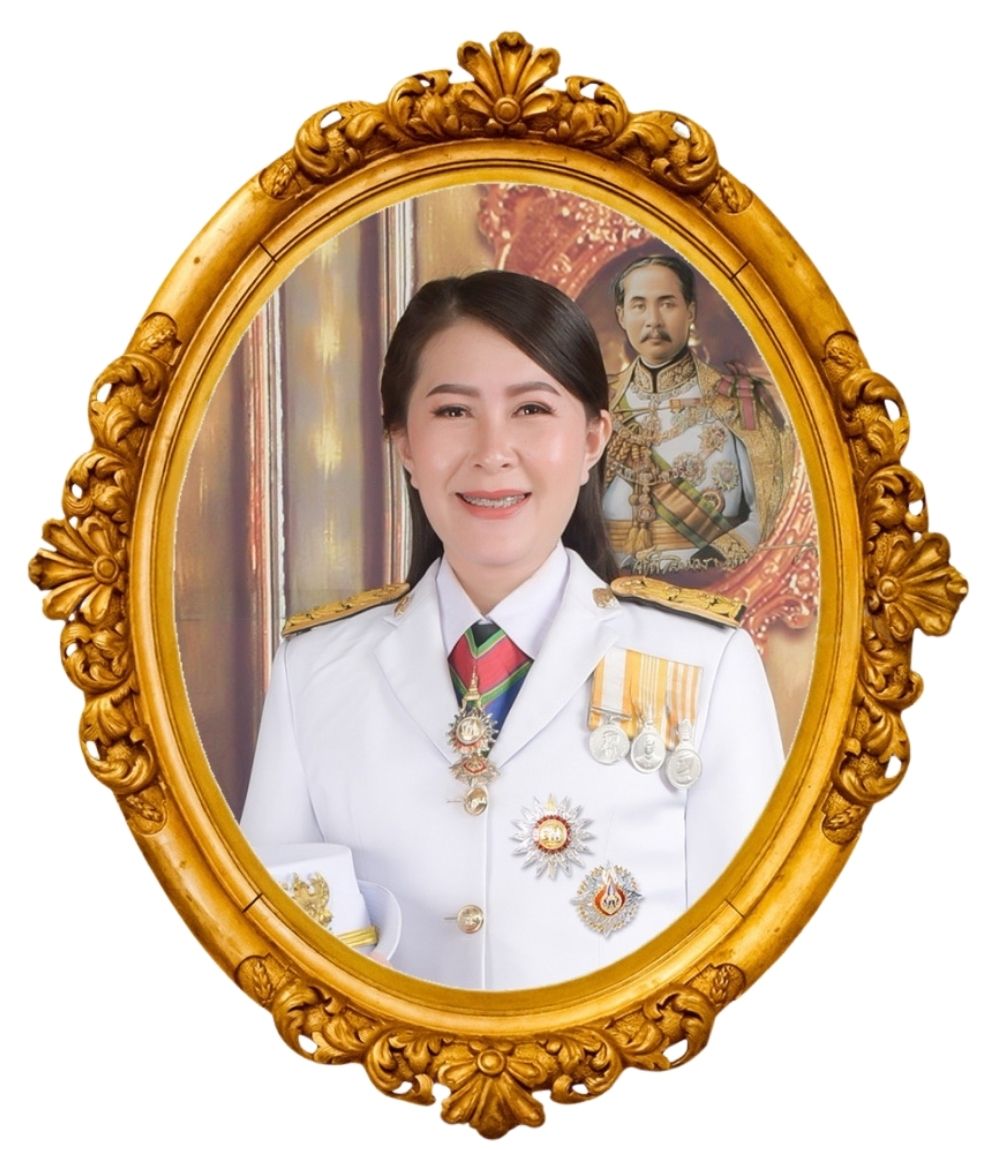 นางวัชรีภรณ์ ละม่อม