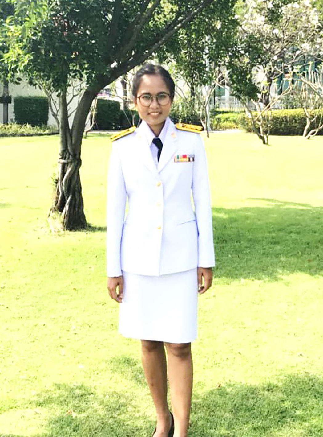 นางสาววิภาพร พันธ์พรม