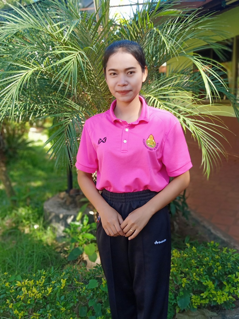 นางสาวพรทิพา แหวนเงิน