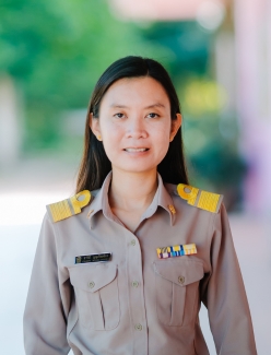 นางสาวชารินี บุญเรืองจักร