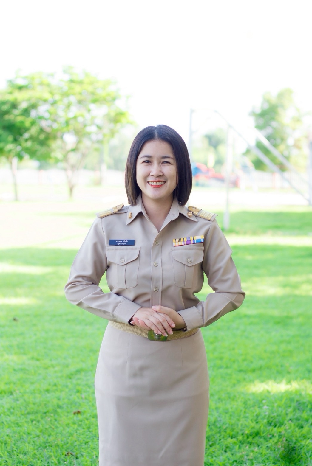 นางสาวพจนพร บั้งเงิน