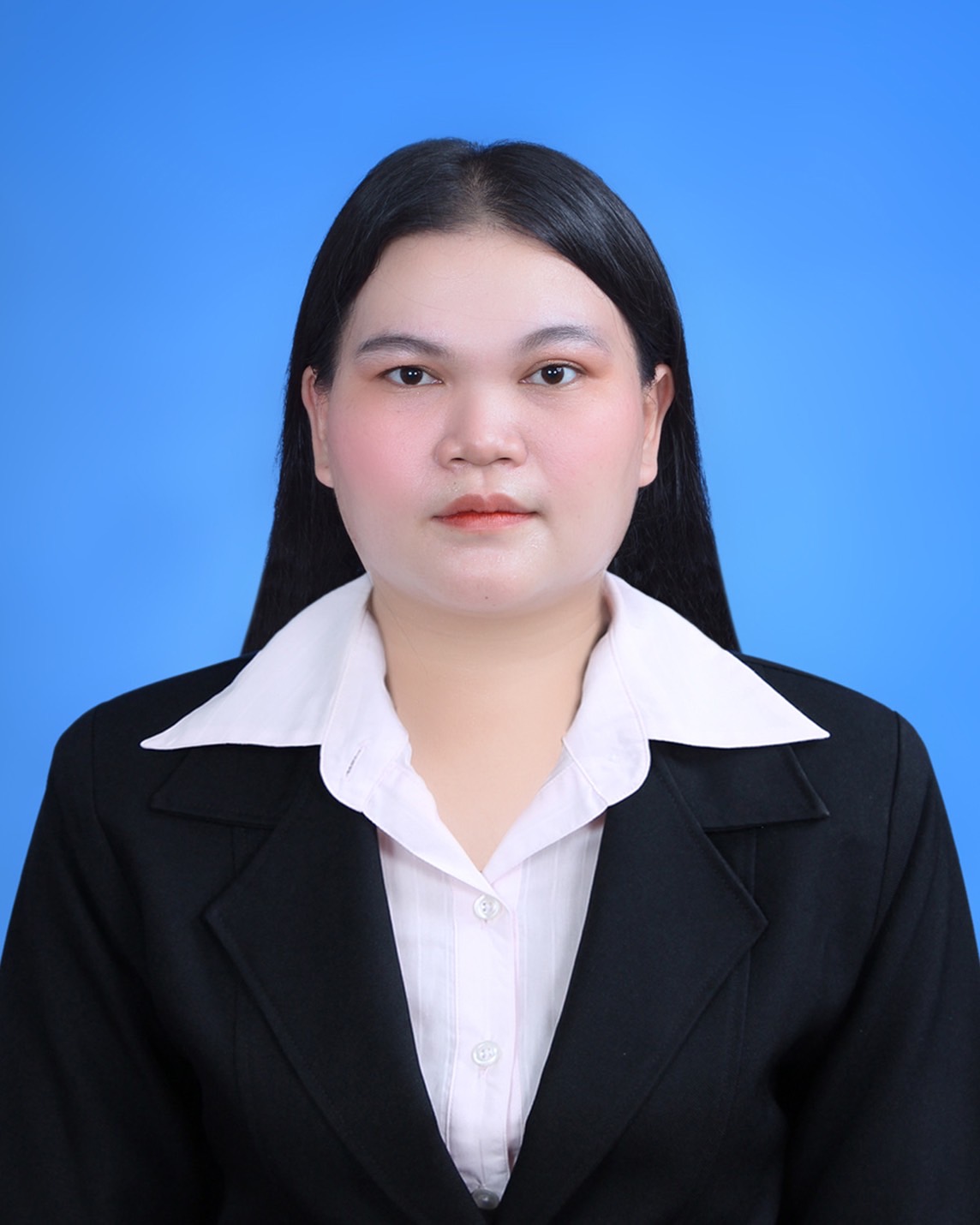 นางสาวรุ้งนภา ทรงกลด