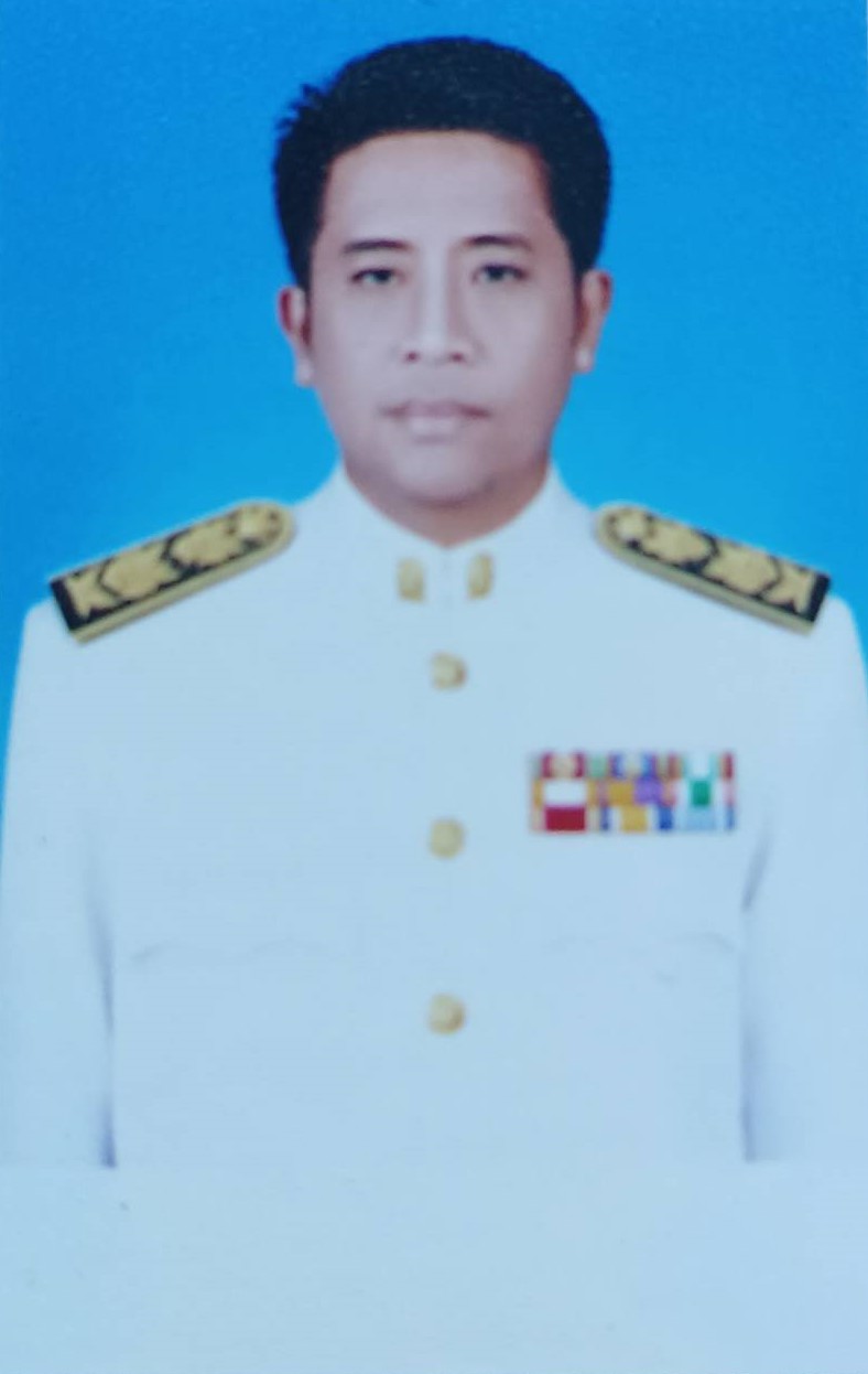 นายสมศักดิ์ กลิ่นศรีสุข