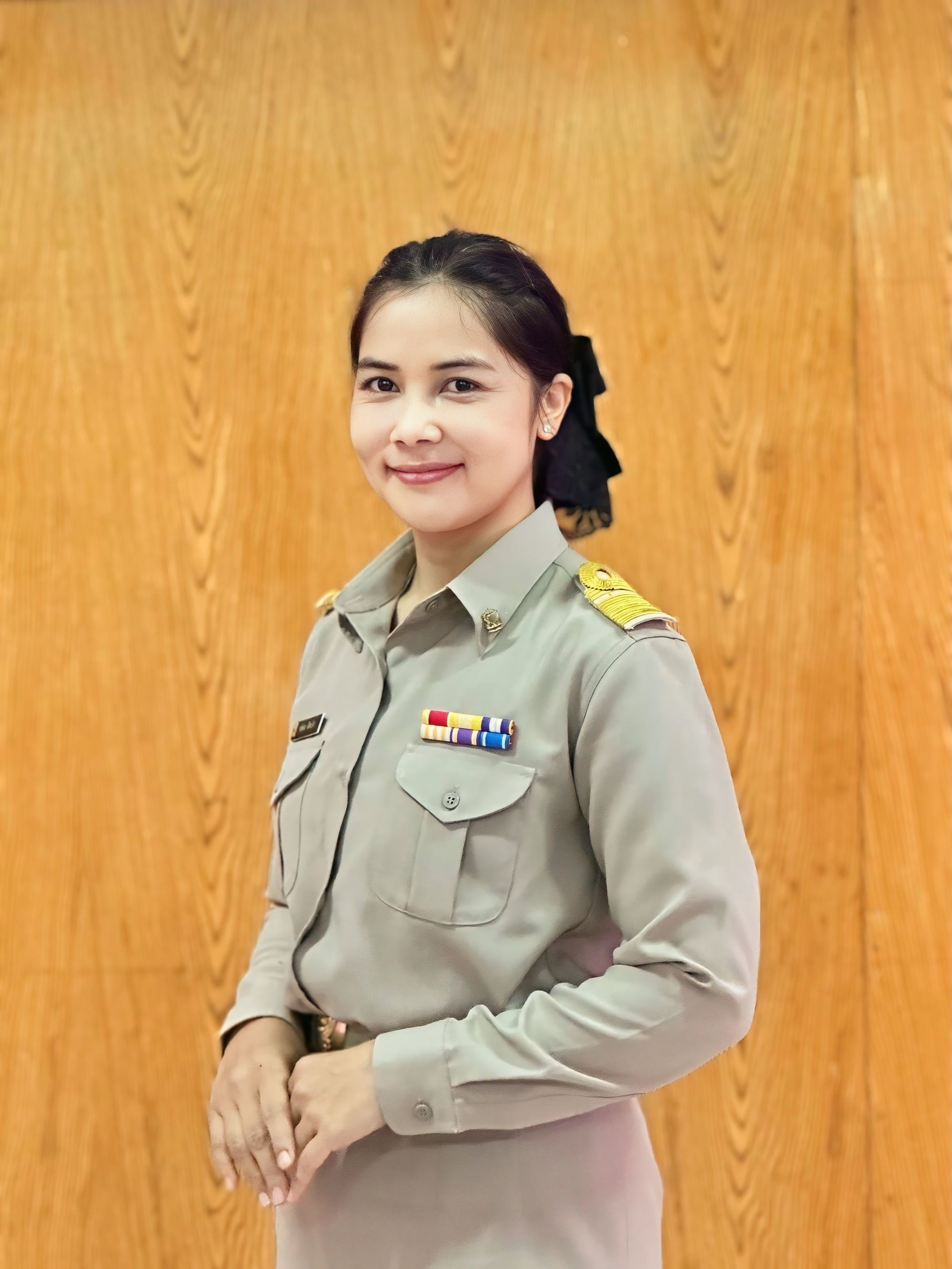 นางพัชมณ สีละบัตร
